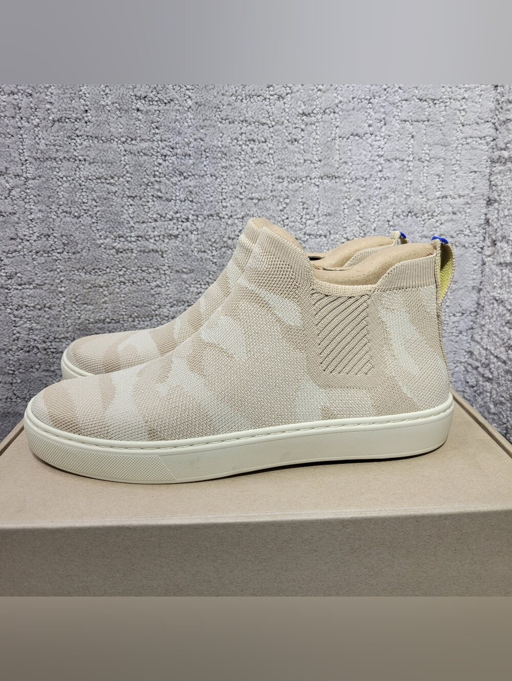 Rothy's The Chelsea Sand Camo Pull On Ankle Boots Women's Size US 8, 9.5 - Picture 4 of 10
